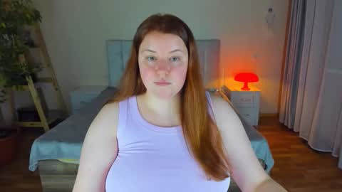 Snapshot of polinasallivan chatting on 09-09-25, 05:34 Polina online show from 09-09-25, 05:34