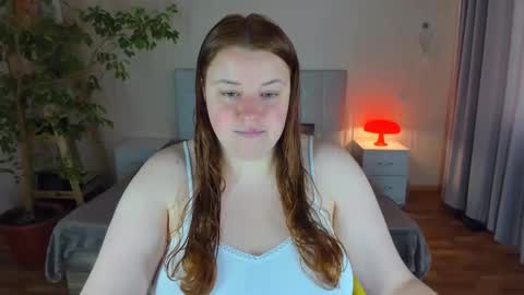 Snapshot of polinasallivan chatting on 09-27-25, 10:09 Polina online show from 09-27-25, 10:09