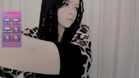 Snapshot of polly_wow chatting on 11-02-25, 06:10 Polly online show from 11-02-25, 06:10