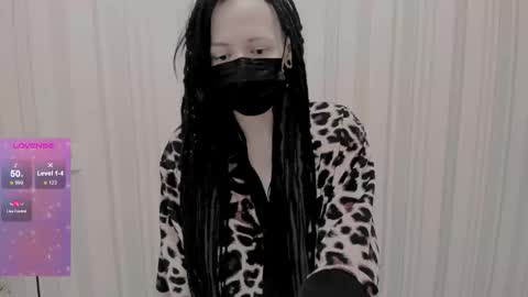 Snapshot of polly_wow chatting on 11-11-25, 08:03 Polly online show from 11-11-25, 08:03