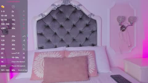 Carolina online show from 10-18-25, 03:31