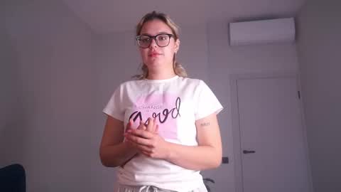Kate online show from 10-02-25, 04:30