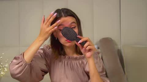 Polly online show from 10-13-25, 06:52