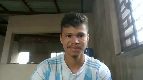 Snapshot of pollyster chatting on 11-12-25, 12:49 pollyster online show from 11-12-25, 12:49