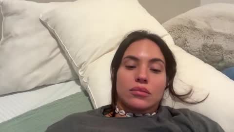 Snapshot of pollyyypocket chatting on 11-16-25, 05:46 Polly Pocket online show from 11-16-25, 05:46