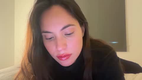 Snapshot of pollyyypocket chatting on 11-26-25, 04:24 Polly Pocket online show from 11-26-25, 04:24