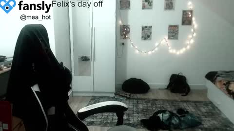 aleks ness online show from 10-02-25, 07:43