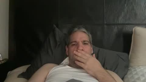 Snapshot of ponchynyc chatting on 11-17-25, 06:14 PONCH online show from 11-17-25, 06:14