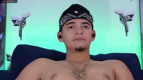 Snapshot of ponyo_1 chatting on 09-24-25, 11:19 online show from 09-24-25, 11:19