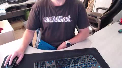 Snapshot of poodledude chatting on 10-30-25, 10:06 Dave online show from 10-30-25, 10:06