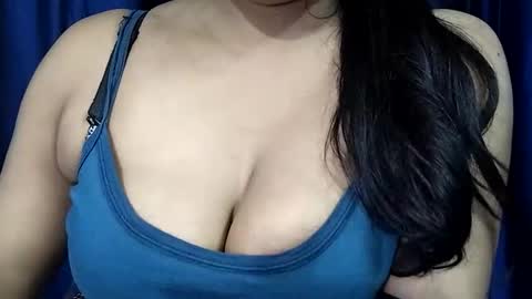 poojalady online show from 10-31-25, 04:35