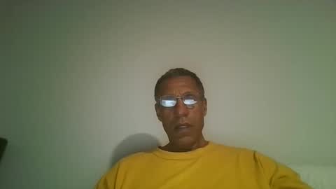 Snapshot of poolguy2496 chatting on 10-13-25, 03:39 poolguy2496 online show from 10-13-25, 03:39