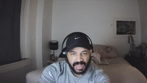 Snapshot of popfizzt chatting on 02-04-26, 09:37 popfizzt online show from 02-04-26, 09:37