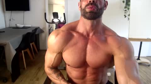 Snapshot of popopo00 chatting on 11-19-25, 04:18 popopo0 online show from 11-19-25, 04:18