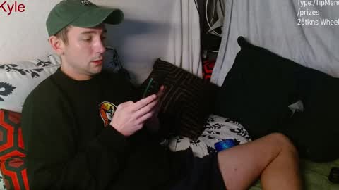 Snapshot of poppunk4life chatting on 01-13-25, 12:30 Kyle online show from 01-13-25, 12:30