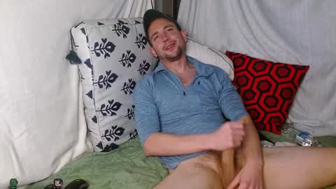 Snapshot of poppunk4life chatting on 01-20-25, 08:19 Kyle online show from 01-20-25, 08:19