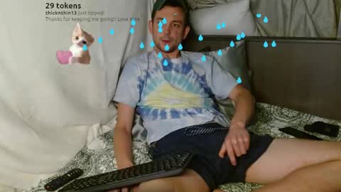 Snapshot of poppunk4life chatting on 02-19-25, 01:51 Kyle online show from 02-19-25, 01:51