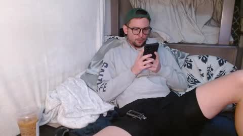 Snapshot of poppunk4life chatting on 03-12-25, 12:36 Kyle online show from 03-12-25, 12:36