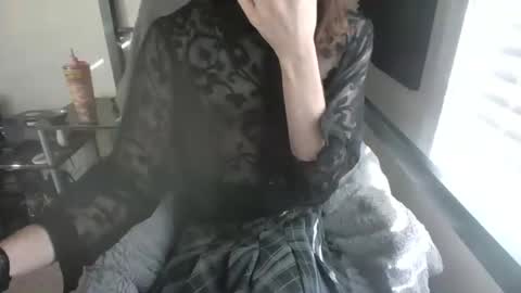 porcelain_tears01 online show from 10-28-25, 01:47