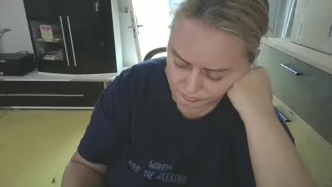 MelissOfficial online show from 02-16-25, 04:42