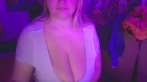 MelissOfficial online show from 12-16-25, 06:18