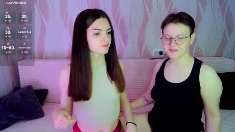 Snapshot of pornostendup chatting on 11-02-25, 07:16 Ana and Tati online show from 11-02-25, 07:16