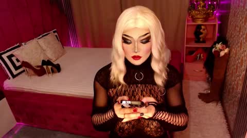 Snapshot of pornstarshaina chatting on 12-24-24, 11:55 pornstarshaina online show from 12-24-24, 11:55