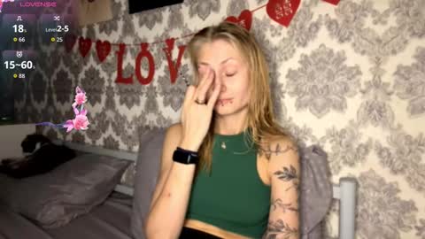  HERES SILVIA AND OlIVIA  WELCOME EVERYONE LOVENSE DOMI REACT TO YOUR TIPS LETS MAKE A GREAT SHOW TOGETHER  online show from 10-13-25, 03:34