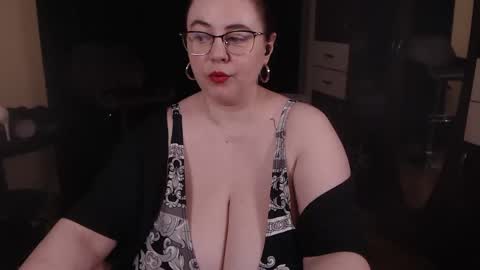 PoshMistres    online show from 01-17-25, 12:42