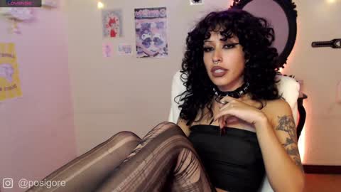 Anna Goth independient model online show from 12-17-24, 10:00