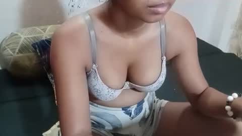 poulomi online show from 10-06-25, 04:43