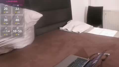 Smooth Daddy online show from 11-19-25, 04:40