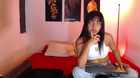 Snapshot of power_hot18 chatting on 12-03-24, 02:25 ALEX Y ALEXA online show from 12-03-24, 02:25