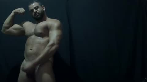 Snapshot of powerdmuscle chatting on 04-09-26, 12:10 powerdmuscle online show from 04-09-26, 12:10