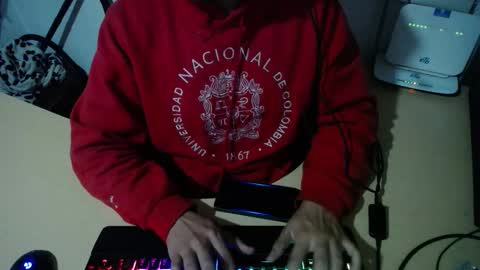 powerfulzeus2 online show from 09-30-25, 02:16