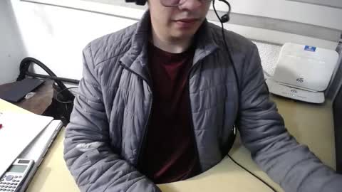 powerfulzeus2 online show from 11-11-25, 02:00