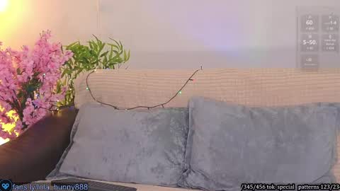 Lola online show from 02-25-25, 11:08