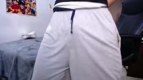 Snapshot of poysonsam chatting on 03-05-25, 08:10 Ricksam online show from 03-05-25, 08:10