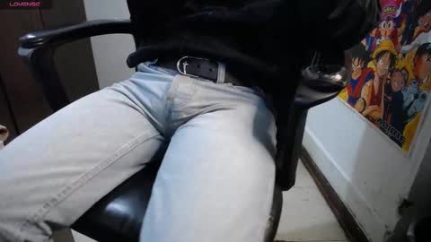 Snapshot of poysonsam chatting on 11-18-25, 01:44 Ricksam online show from 11-18-25, 01:44