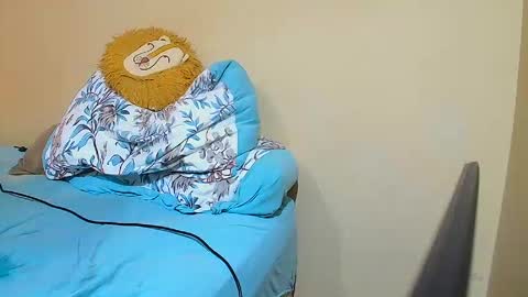 Snapshot of pr1vatecouple chatting on 02-20-26, 05:04 Private Couple online show from 02-20-26, 05:04