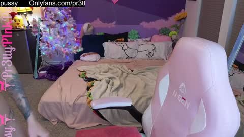 Evangeline Eva Darling online show from 12-17-24, 04:45
