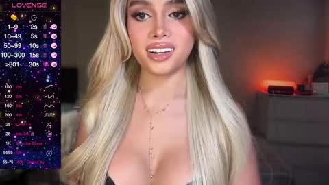 Snapshot of precious_amber69 chatting on 10-13-25, 10:54 Oh my Amber online show from 10-13-25, 10:54