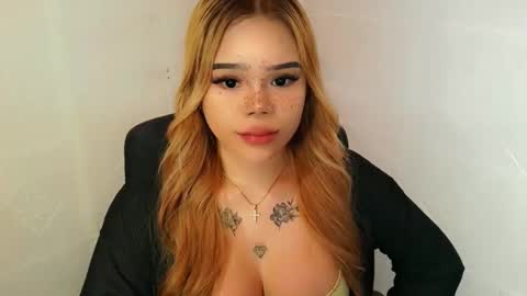 MAXXINE online show from 11-27-25, 07:21