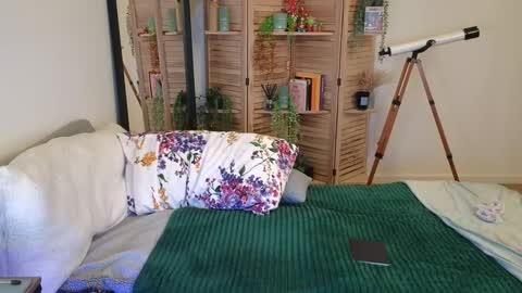 PreeminentJess online show from 12-28-24, 01:49