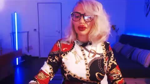 Victoria online show from 12-11-24, 08:28