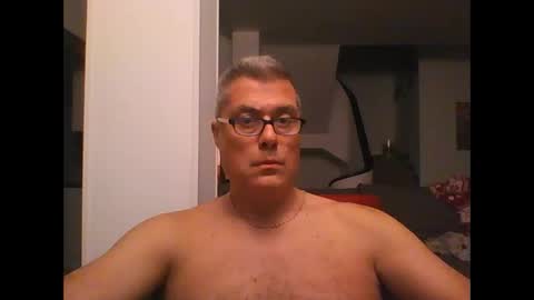 Snapshot of prendimisubito chatting on 10-12-25, 12:09 prendimisubito online show from 10-12-25, 12:09