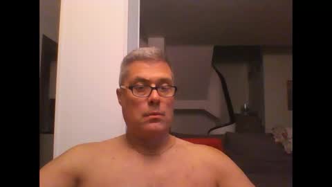 Snapshot of prendimisubito chatting on 10-12-25, 11:26 prendimisubito online show from 10-12-25, 11:26