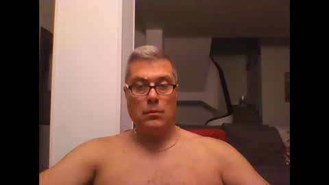 Snapshot of prendimisubito chatting on 10-17-25, 01:31 prendimisubito online show from 10-17-25, 01:31