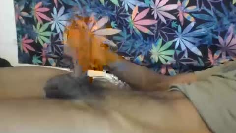 Libra Lamont online show from 10-31-25, 05:08