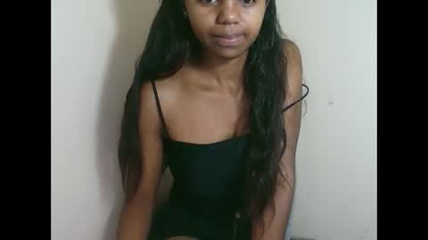 prettiethalia online show from 10-26-25, 08:31